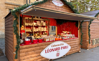 France Bleu Provence - Coup d'envoi du marché de Noël d'Aix-en-Provence sur le cours Mirabeau